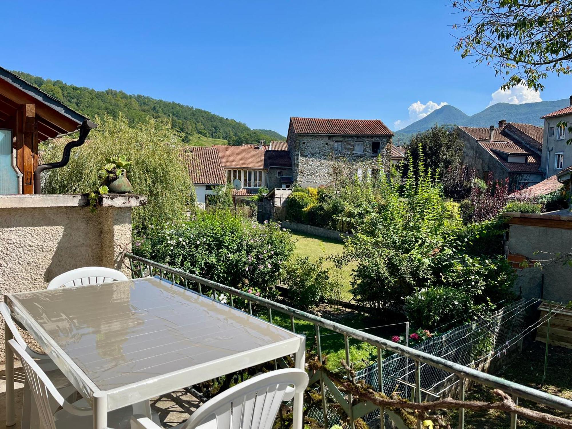 La Petite Ourse Maison De Village A Oust Zewnętrze zdjęcie